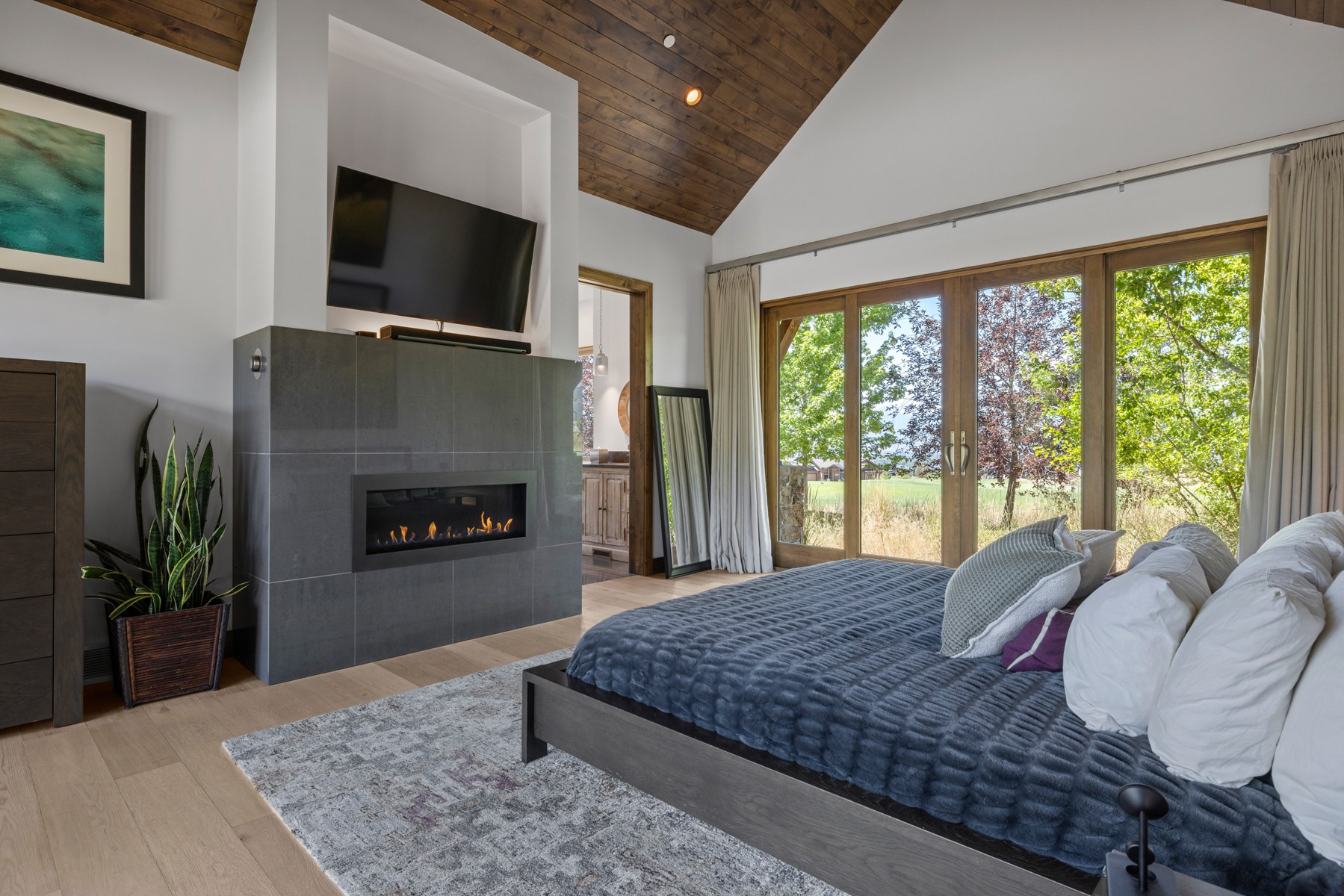 Burns Residence — Bedroom with views