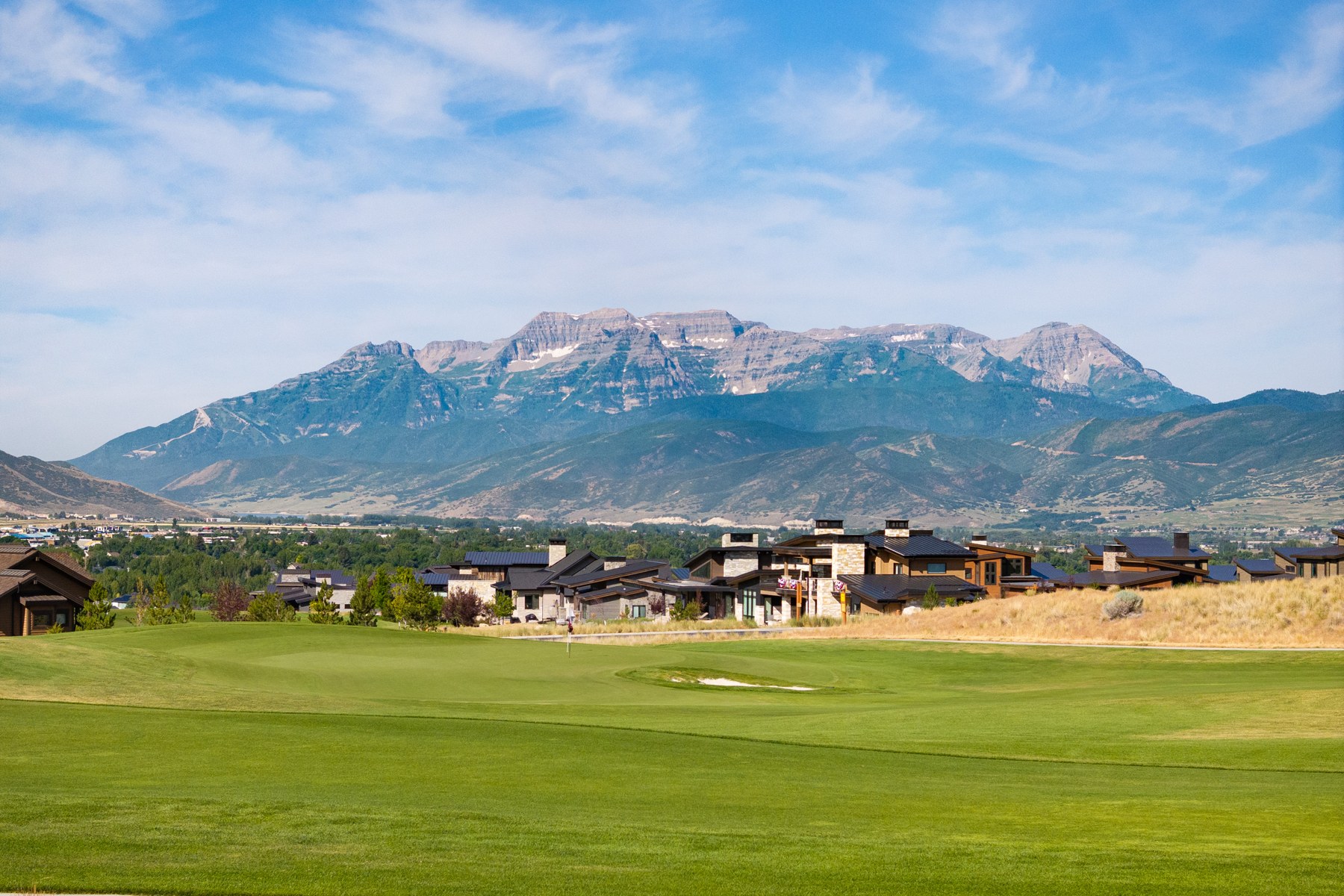Burns Residence — Mountain and golf views
